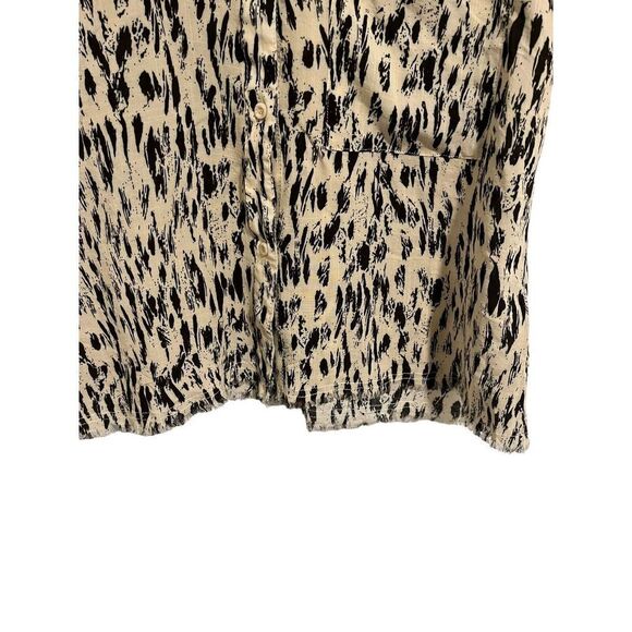 Philosophy Shirt Womans XS Button Up Blouse Top Tan Black Animal Print NEW - Picture 5 of 11